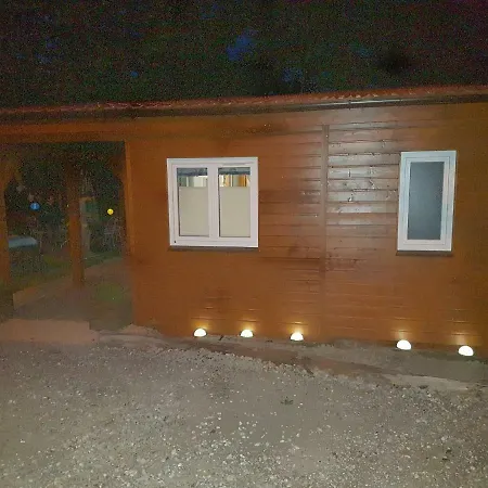 莱斯贵妇人德拉蒙塔涅公寓 3* Frauenberg